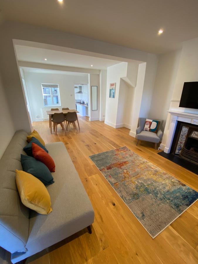 Stylish 2 Bedroom Cottage, Close To Town Centre Вётинг Экстерьер фото