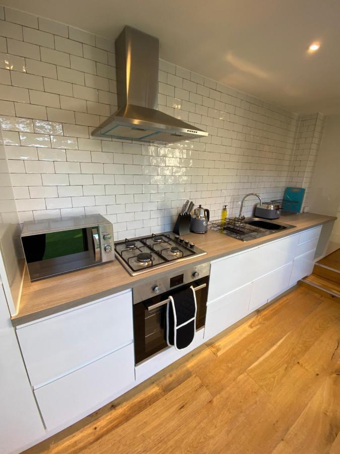 Stylish 2 Bedroom Cottage, Close To Town Centre Вётинг Экстерьер фото